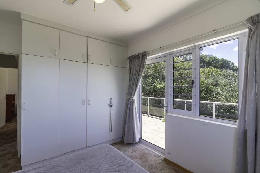 7 Bedroom Property for Sale in West Beach Eastern Cape